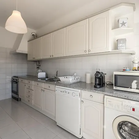 2-bedroom Terrace Flat *