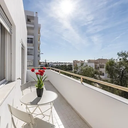 2-bedroom Terrace Flat Апартаменты *