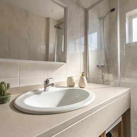 Apartment 2-bedroom Terrace Flat